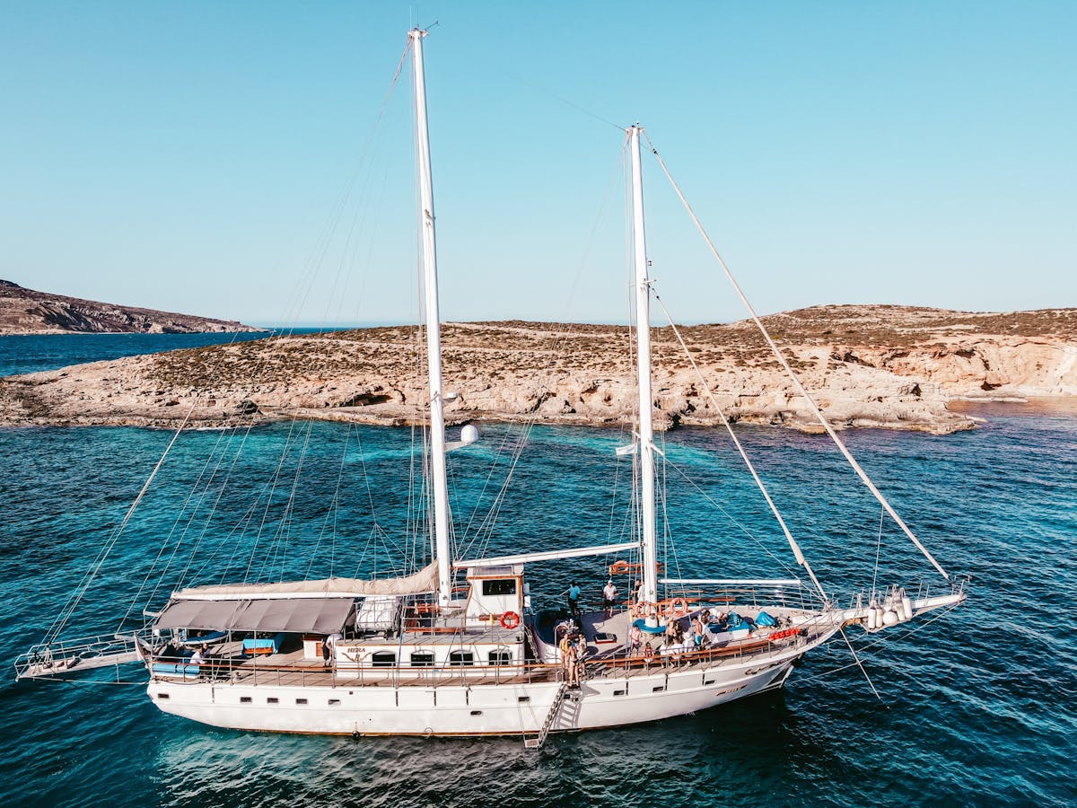 Een gulet cruise vanaf een hele dag rond Malta met Blue Lagoon en lunch