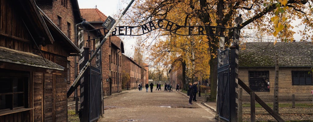 Wycieczka bez przewodnika do Muzeum Auschwitz-Birkenau z Krakowa