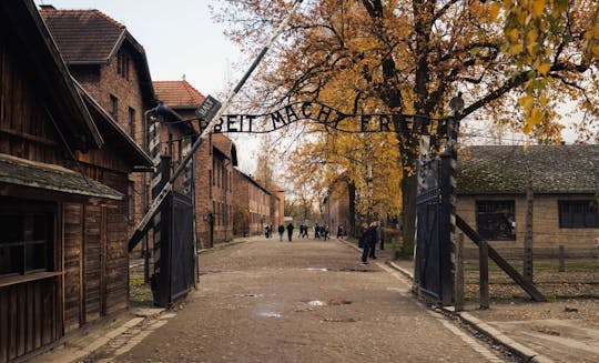 Wycieczka bez przewodnika do Muzeum Auschwitz-Birkenau z Krakowa