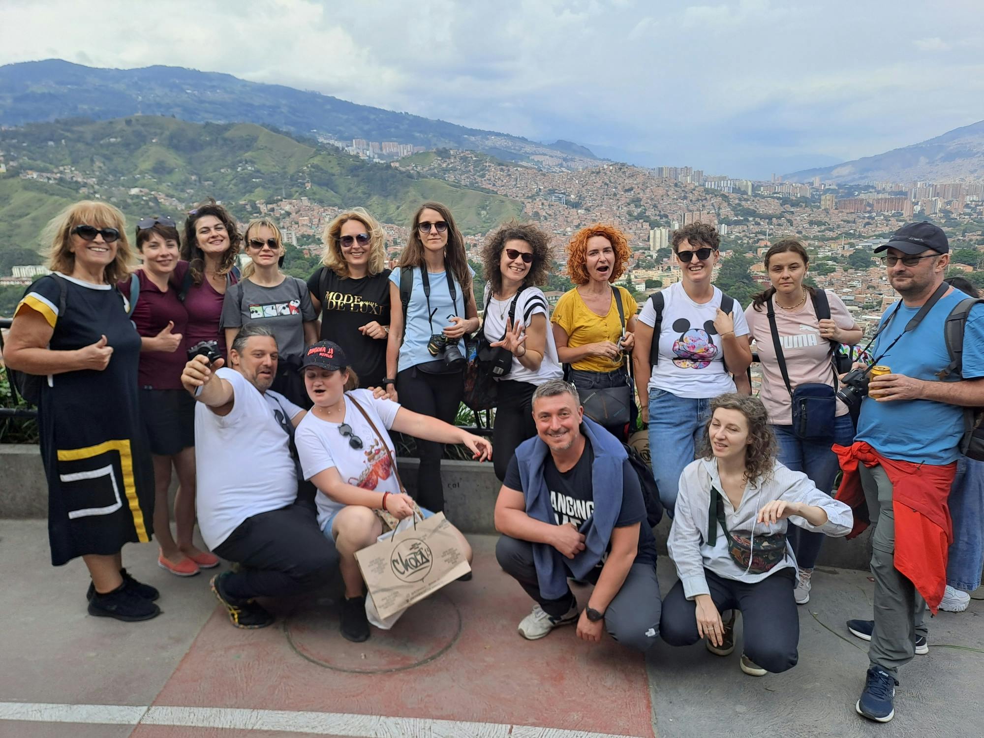 Comuna 13 guided tour with Aurora cable car