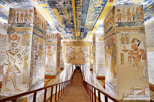 Ancient city of Luxor guided tour with lunch from Hurghada