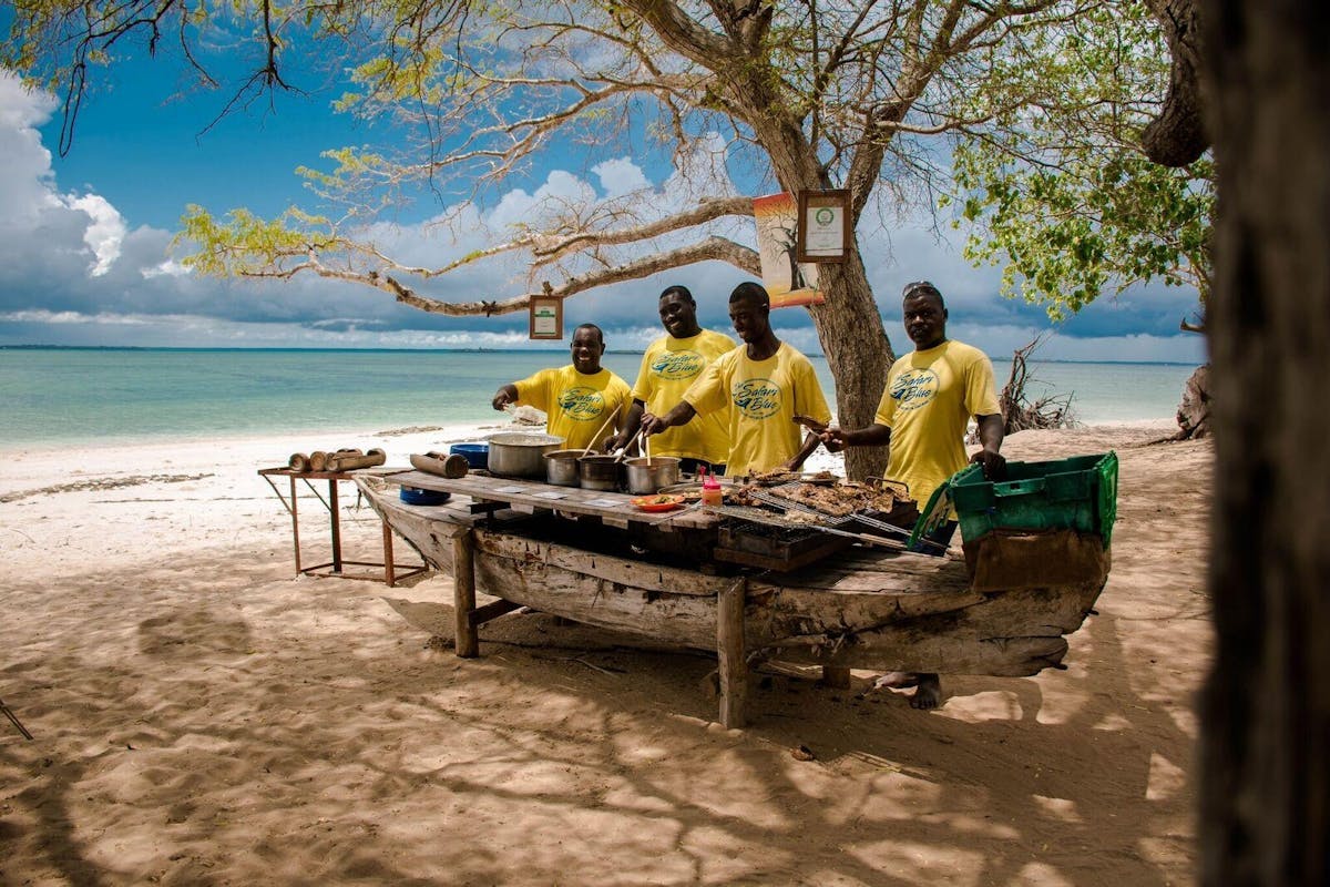 Snorkeltour naar Kwale Island en Menai Bay met privétransfer