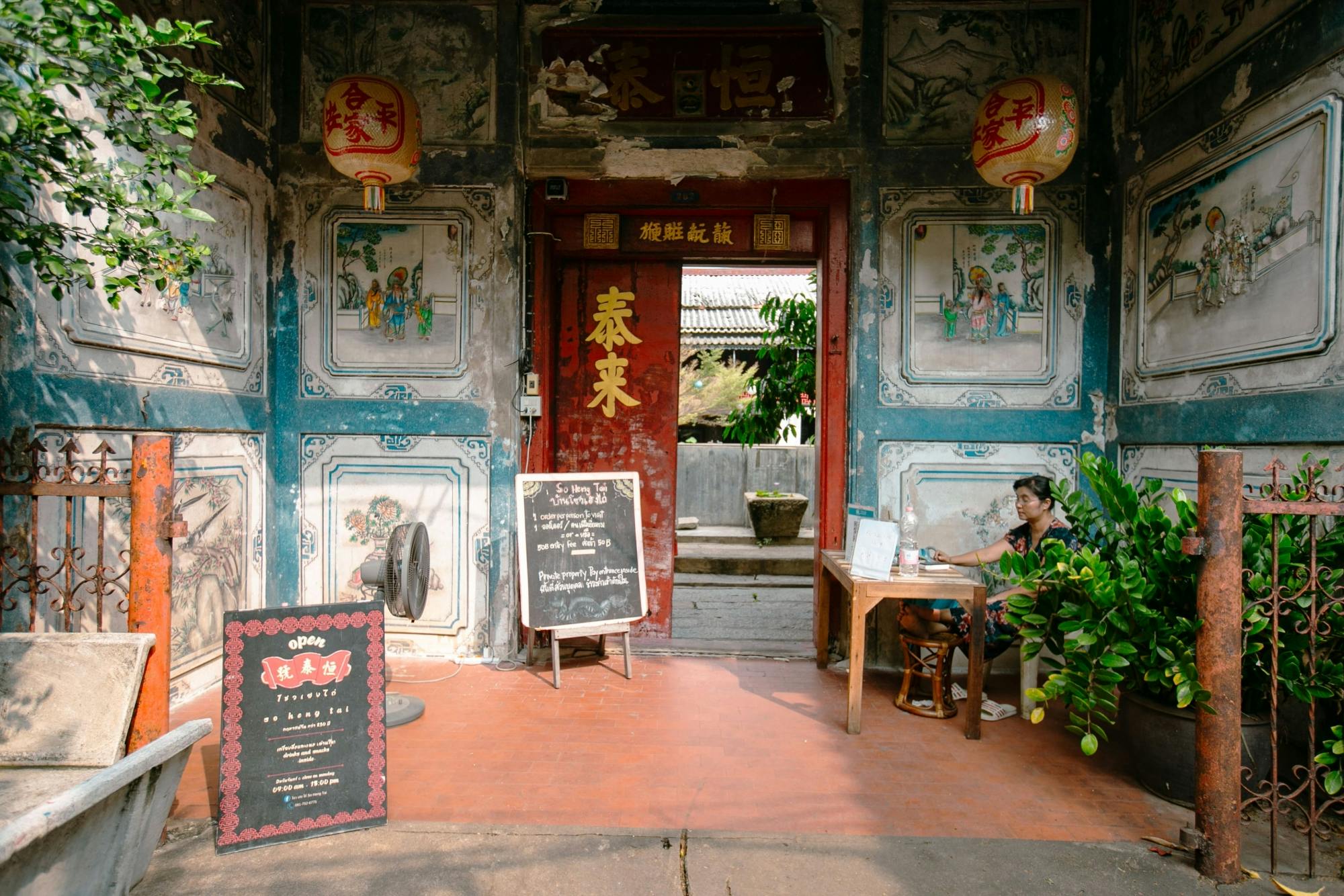 Talad Noi Gemeenschap Tour en Bloemenmarkt