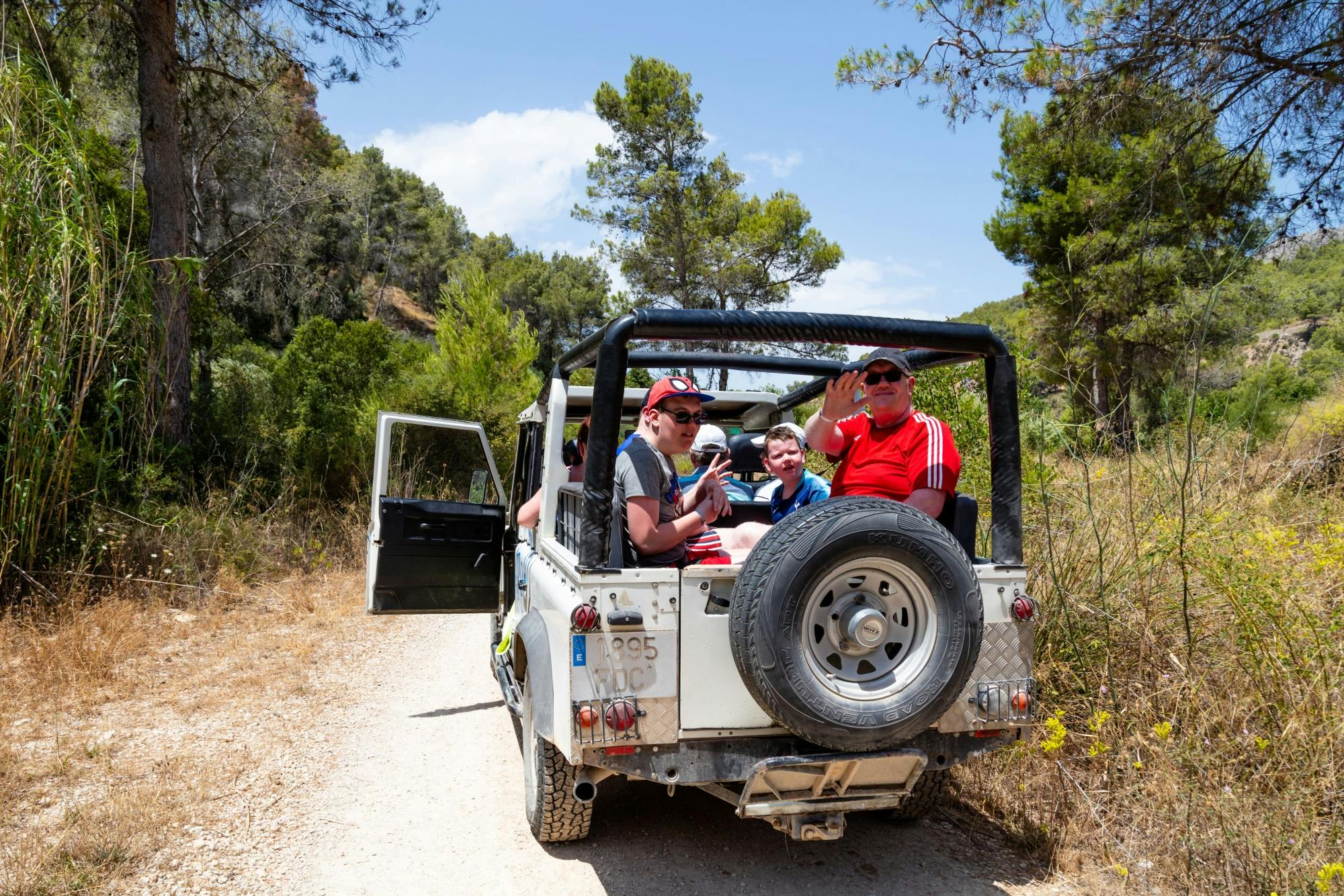 Half-day 4x4 tour of Guadalest and Altea