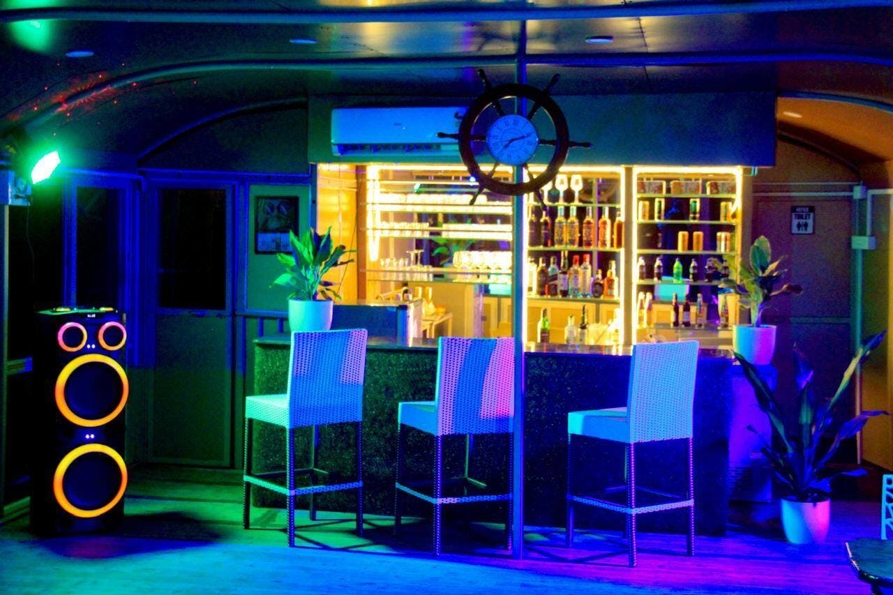 Goa overnight houseboat cruise on the backwaters of Chapora River