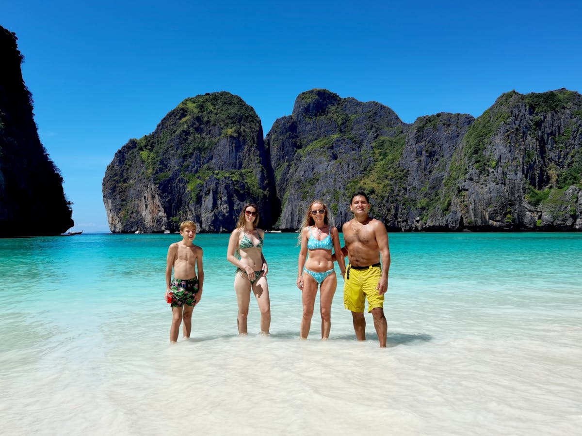 Vroege vogel speedboot tour naar Phi Phi eilanden vanuit Khao Lak