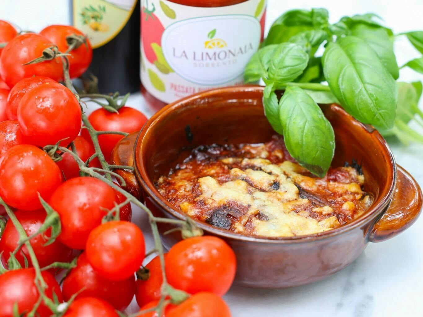 Traditional cooking class at La Limonaia in Sorrento