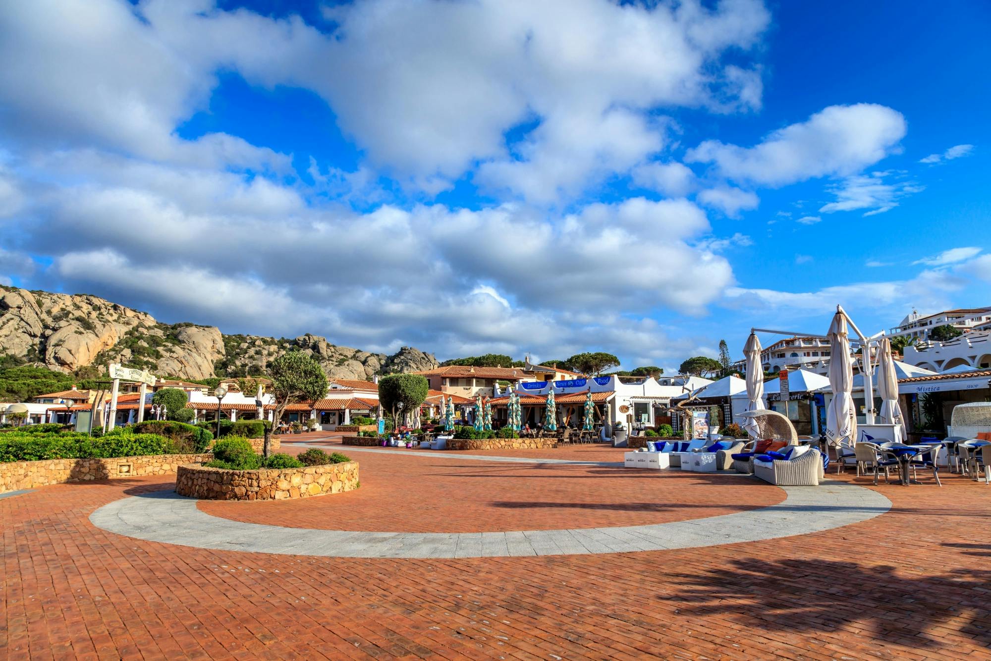 Guided tour of Costa Smeralda with Porto Cervo and beach time