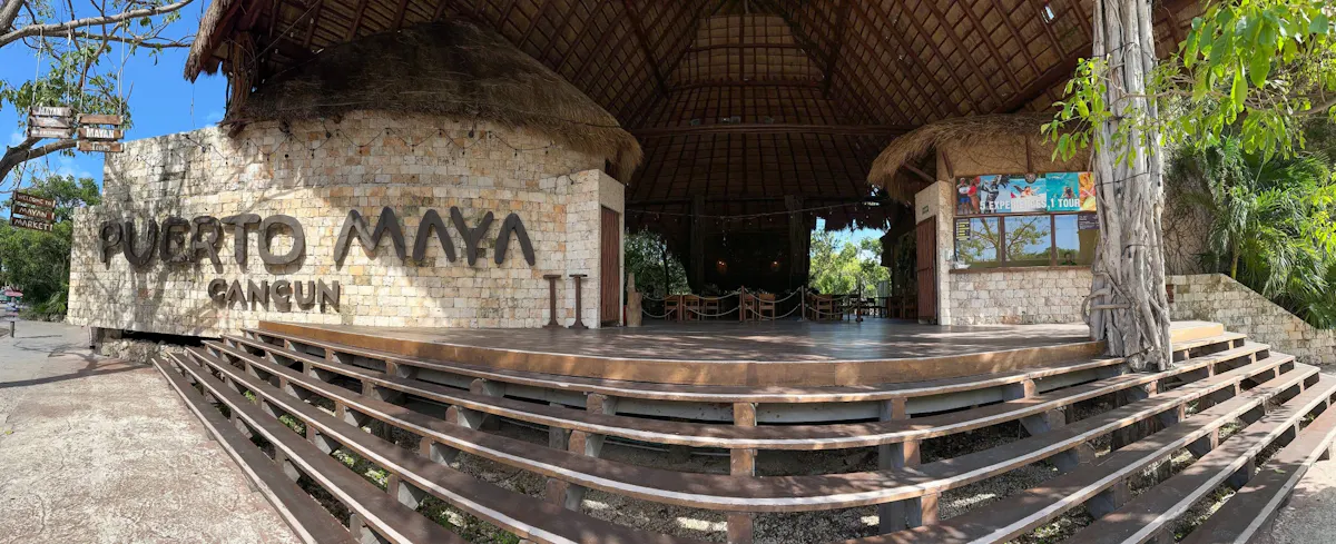 Wave runner adventure in Puerto Maya