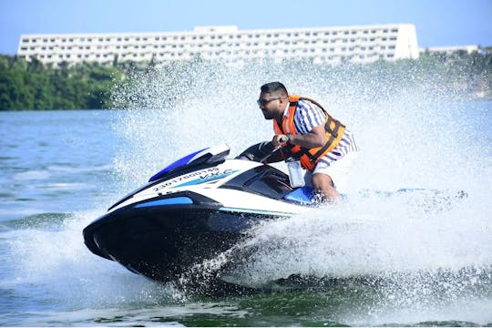 Aventure en Wave Runner à Puerto Maya