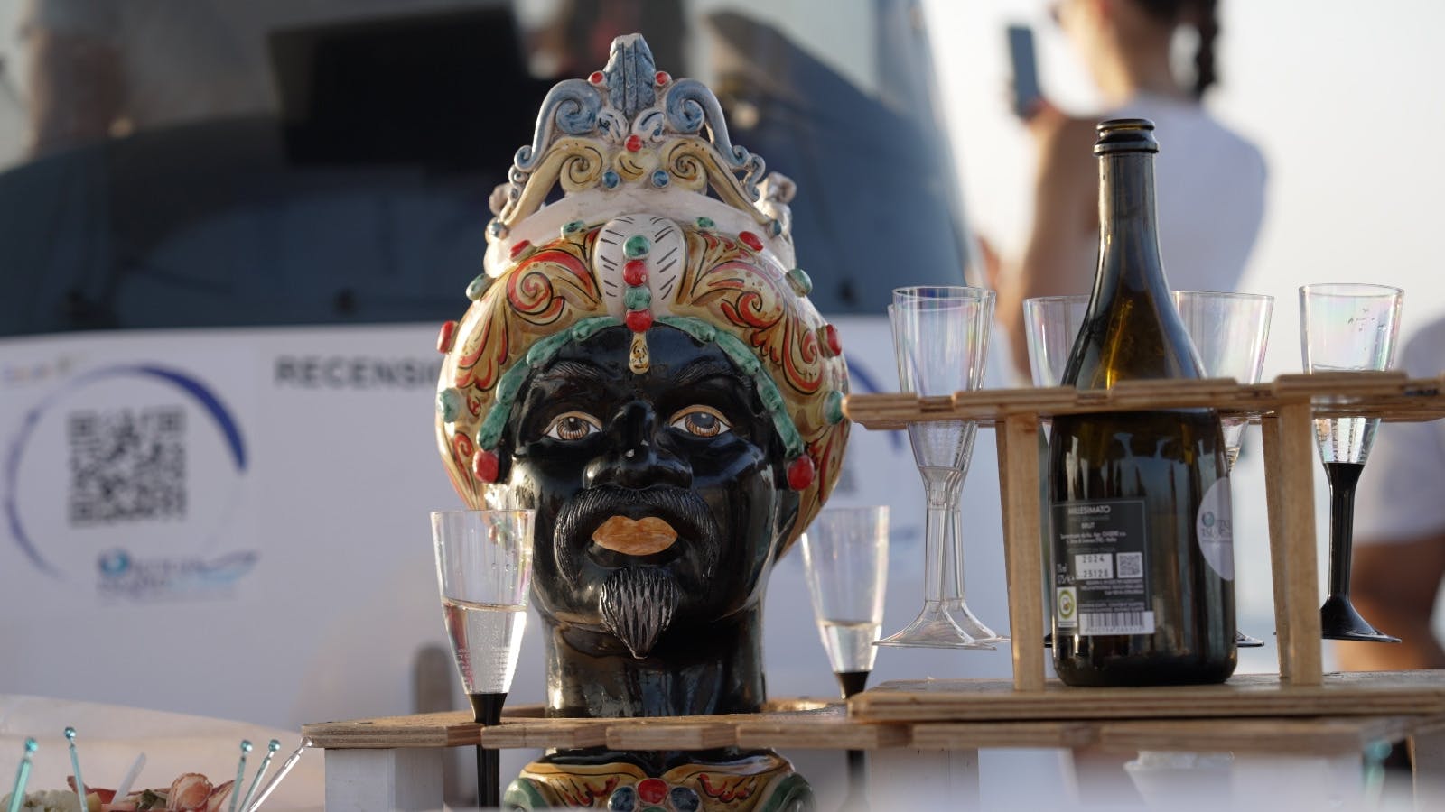 Syracuse private boat tour to Ortigia with an aperitif