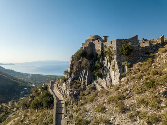 Visite guidée en petit groupe à Qeparo et Himara