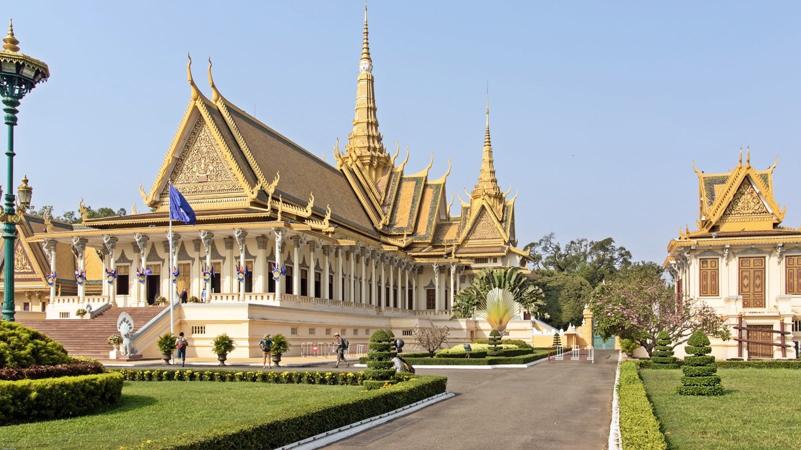 Half-day Phnom Penh private city tour