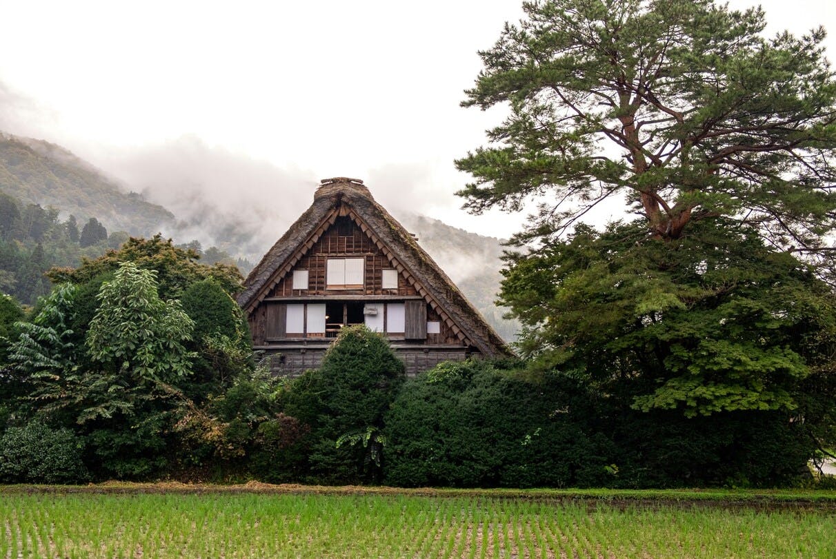 Shirakawago and Kanazawa guided day tour from Tokyo