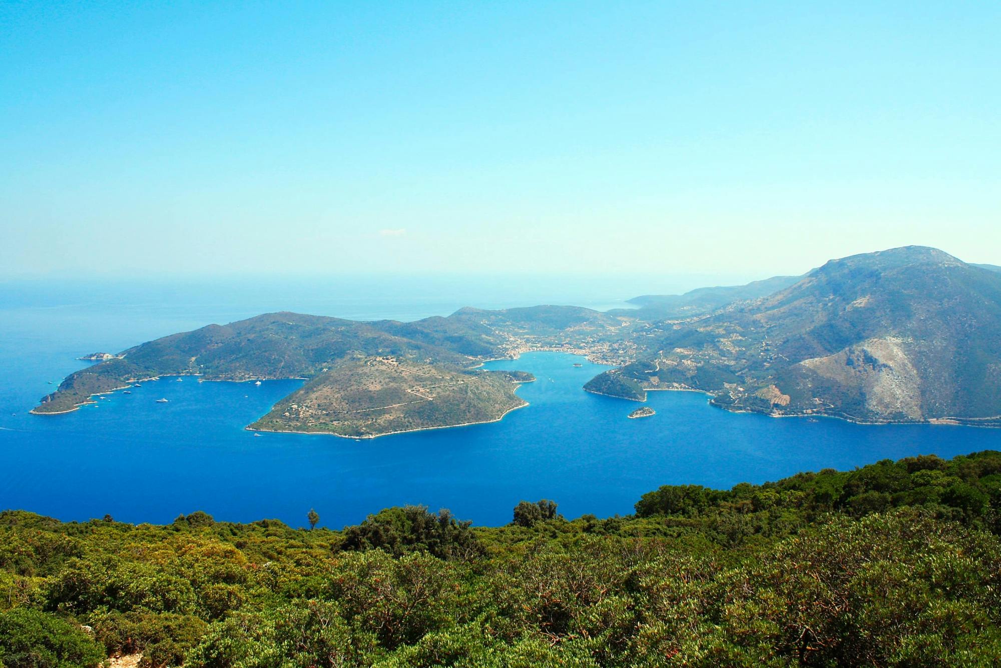 Ithaca island tour with traditional villages and boat trip