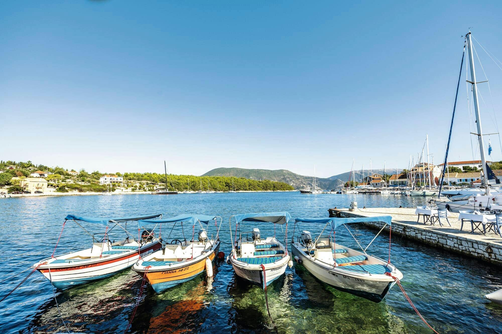 Premier Kefalonia tour with Lake Melissani, boat trip and taverna lunch