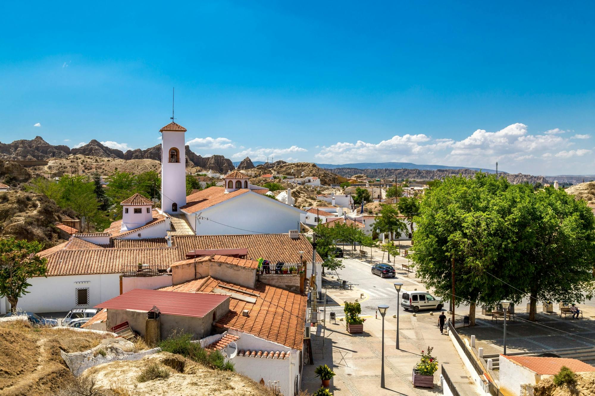 Sierra Nevada tour with picnic and pottery-making demo