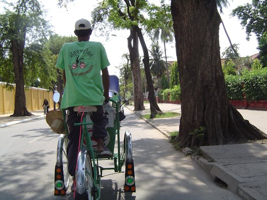 Half-day cyclo tour in Phnom Penh