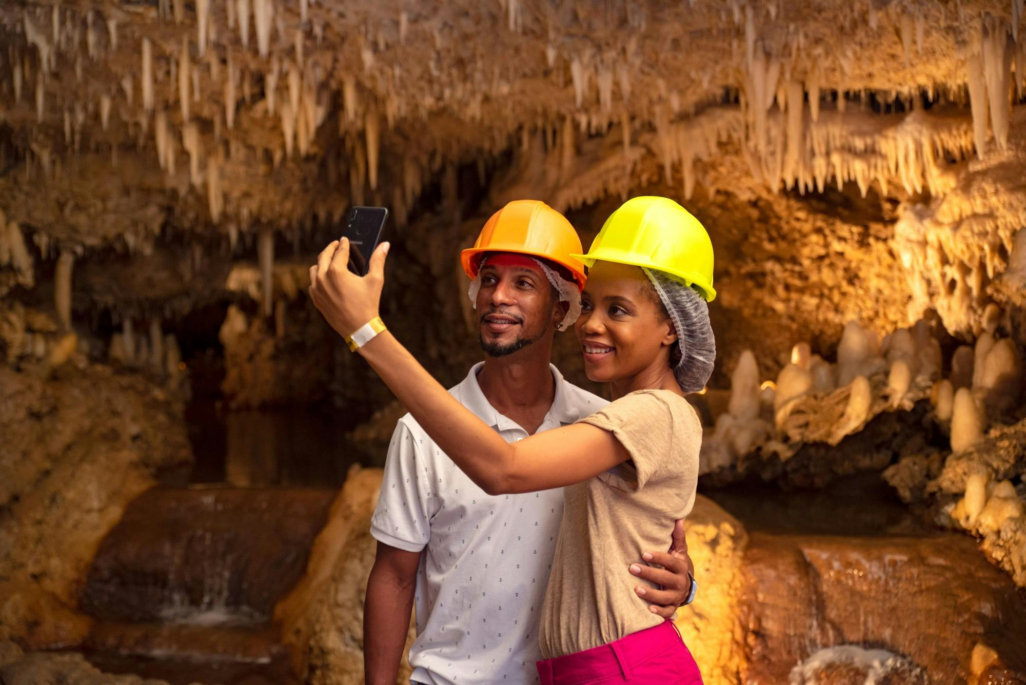 Harrison's Cave & Heritage Railway Tour