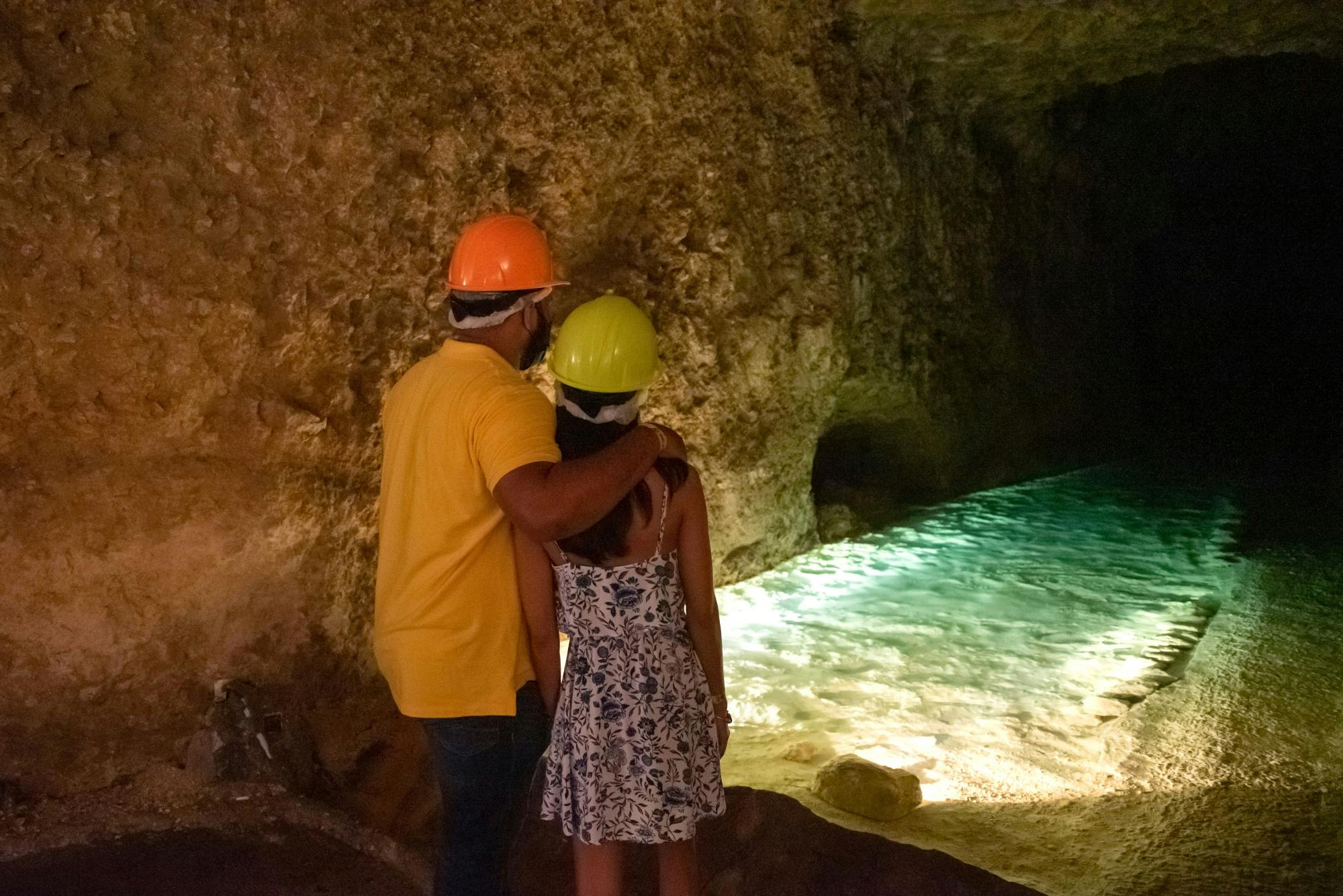 Harrison's Cave & Heritage Railway Tour