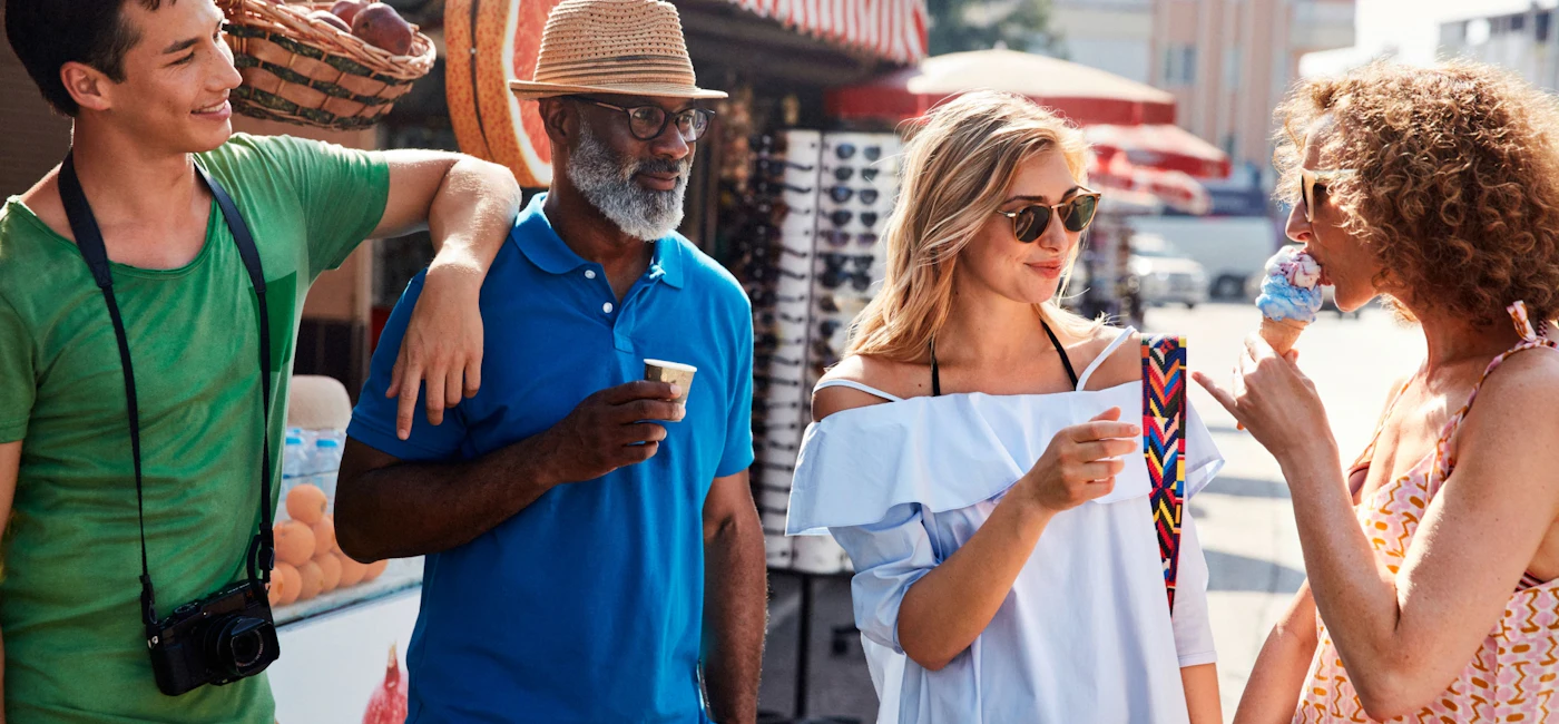 Paris city highlights and photogenic spots on a guided Instaspots walking tour