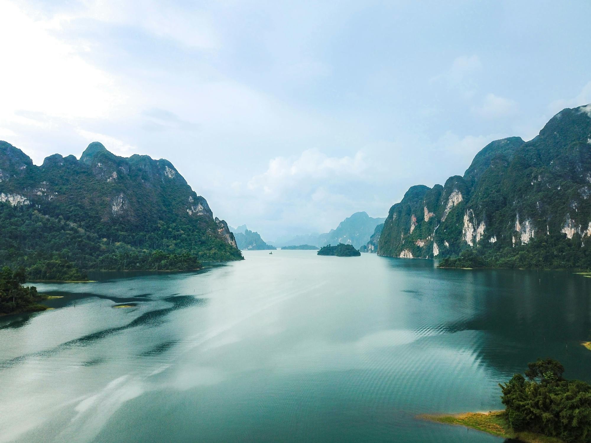 Full-day Cheow Lan Lake adventure from Krabi