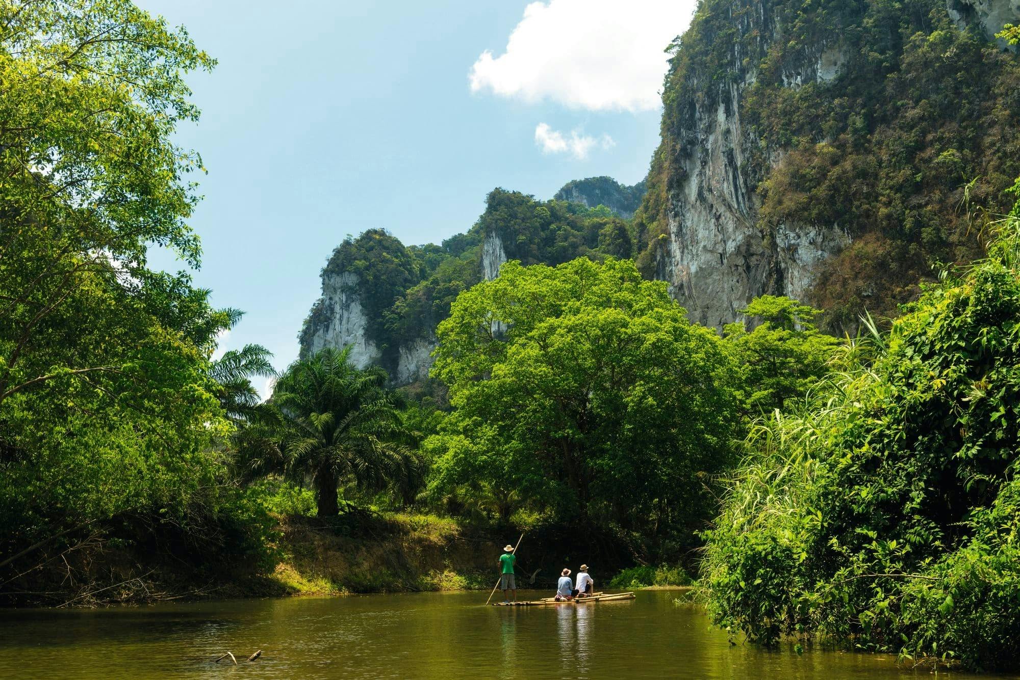Full-day Cheow Lan Lake adventure from Krabi