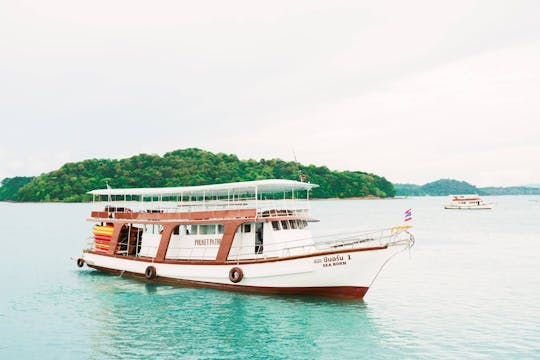 Excursión de un día por las islas con piragüismo desde Phuket