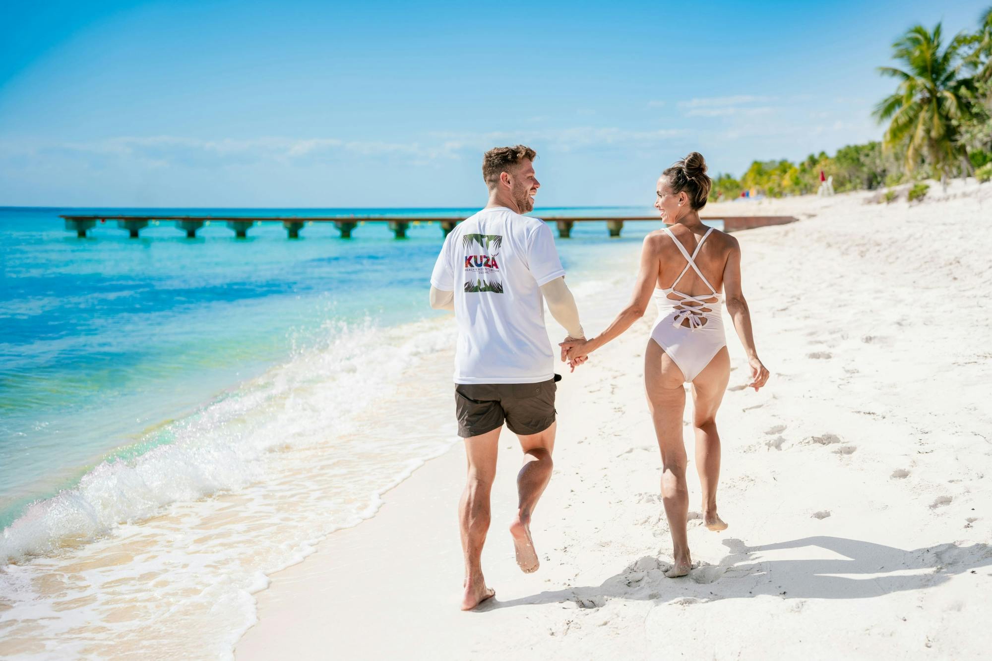 Cozumel Island’s KUZA beach club with El Cielo snorkelling trip