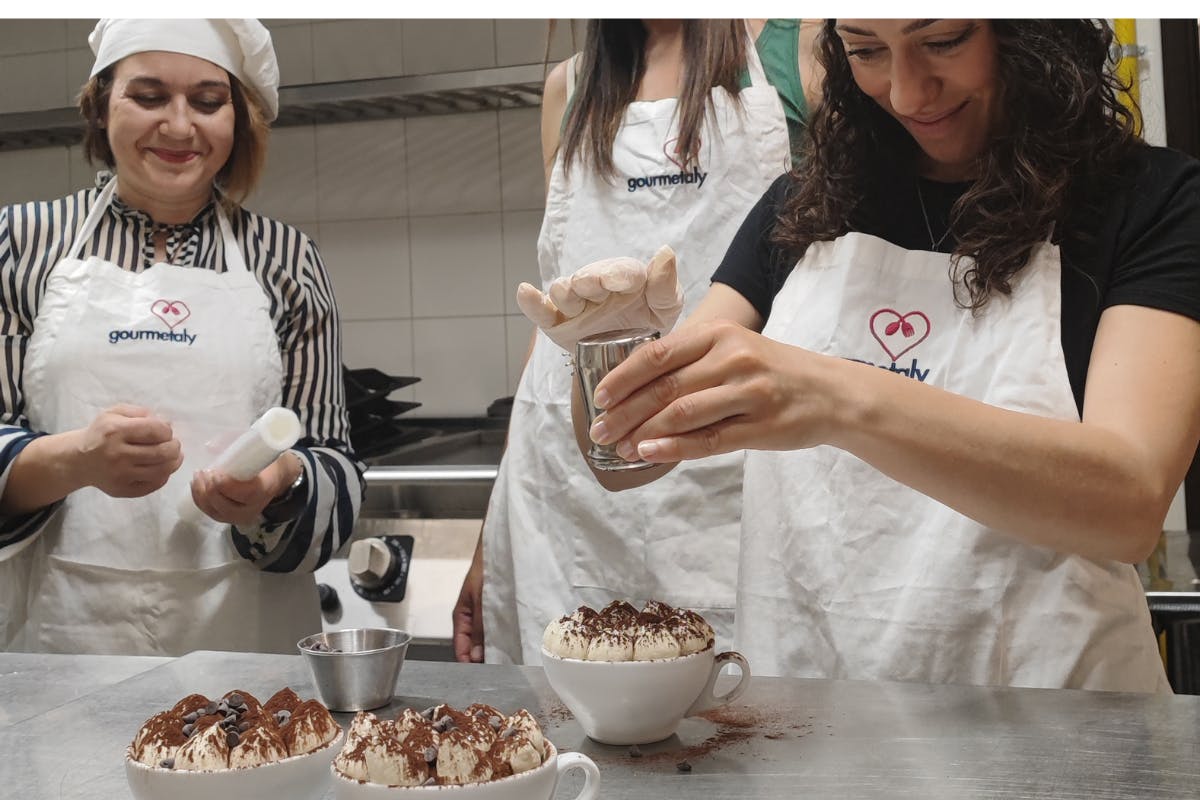 Aula de culinária tiramisu e gelato em Roma