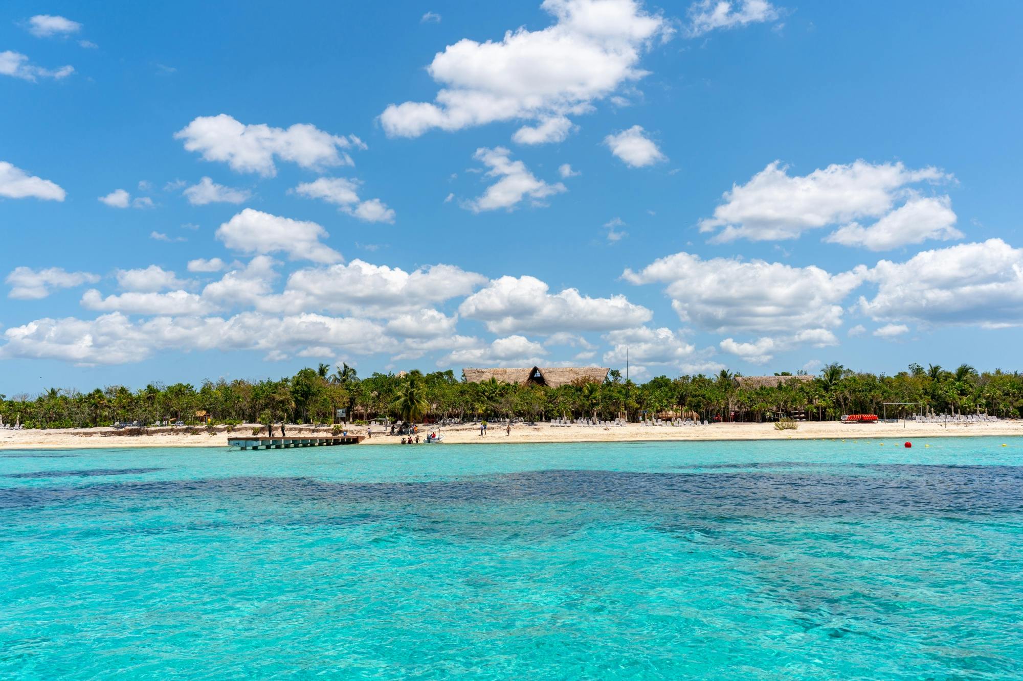 KUZA Beach Club på ön Cozumel med snorklingstur till El Cielo