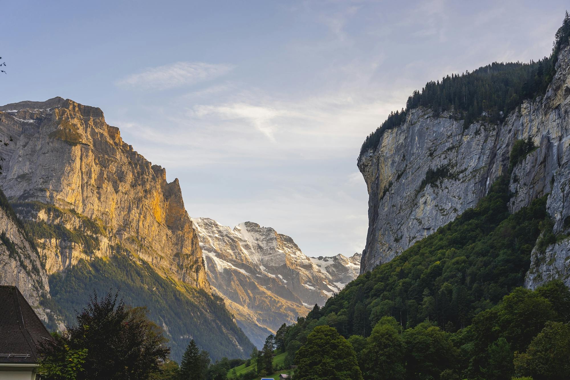 Bernese Oberland hidden gems full-day private tour from Zürich