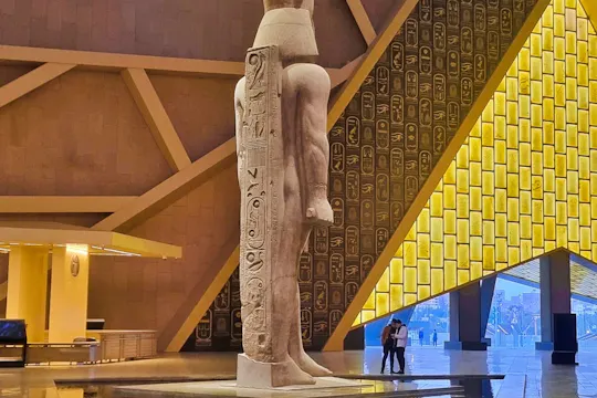 Excursión al Nuevo Gran Museo con las Pirámides de Guiza y la Gran Esfinge desde Dahab