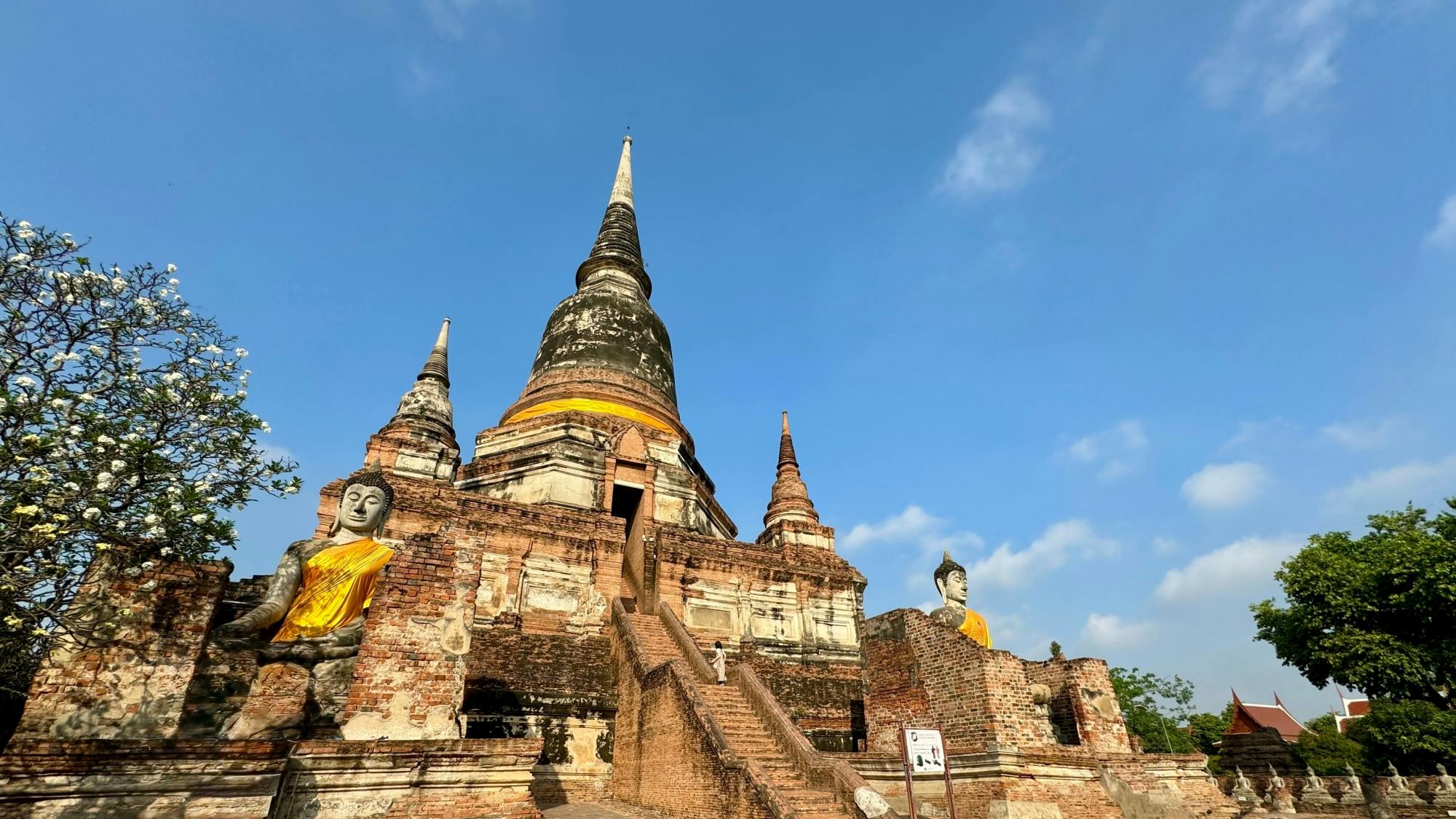 Full-day Ayutthaya van charter from Bangkok
