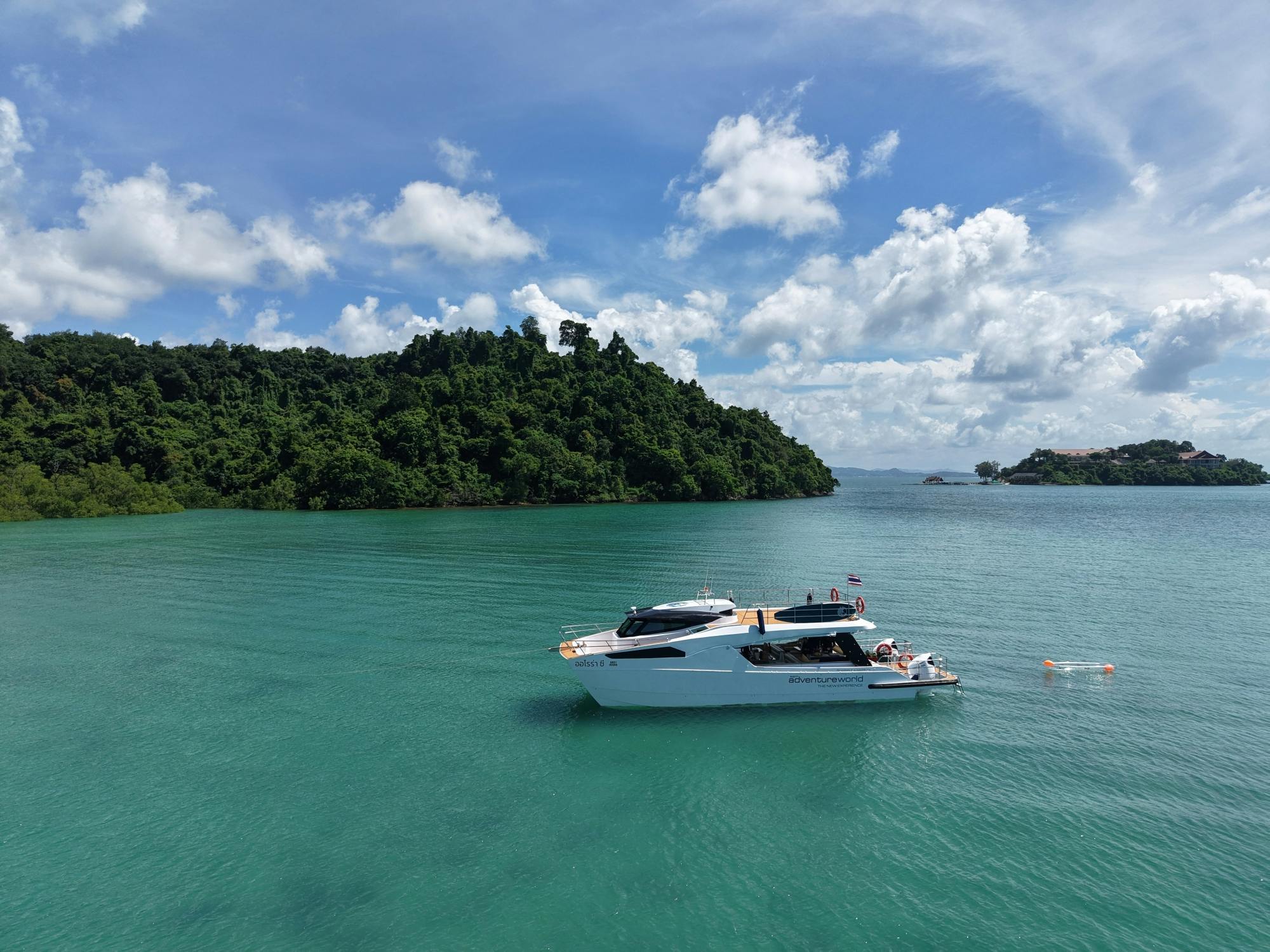 Hele dag Phang Nga Bay catamaran Boottocht bij zonsondergang vanuit Khao Lak