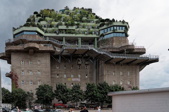 Guided walking tour through Hamburg's Green Bunker