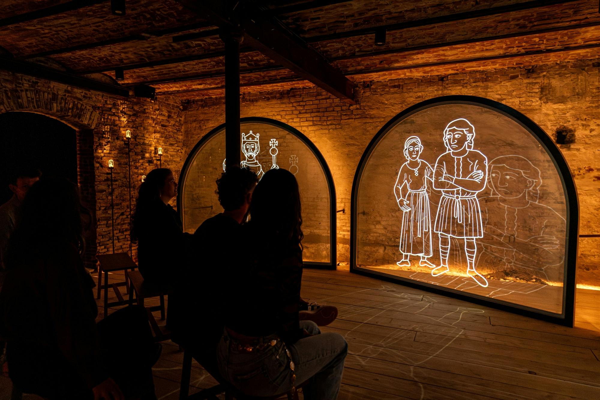 Recorrido de descubrimiento subterráneo del Palacio de Lofen