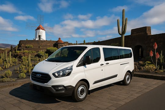 Lanzarote landscapes tour with wine-tasting at a local bodega