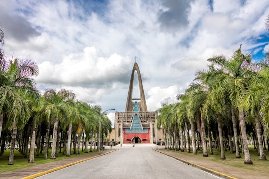 Journée de visite d'Higuey avec repas local chez une famille