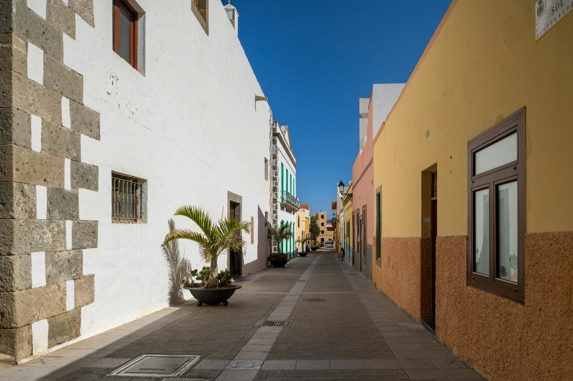 Gran Canaria’s Poema del Mar aquarium and Guayadeque canyon tour