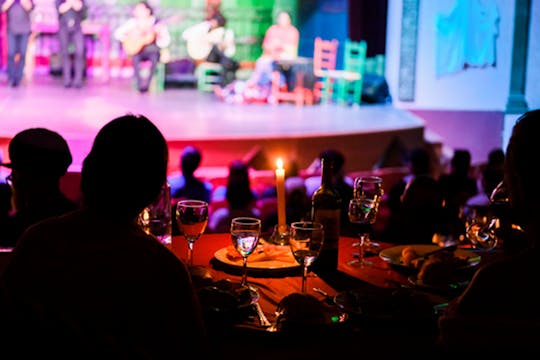 Flamenco and special Christmas dinner in Sevilla