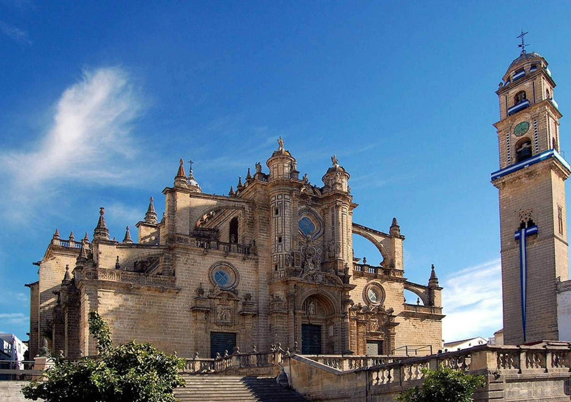 Guided walking tour of Jerez with Cathedral visit
