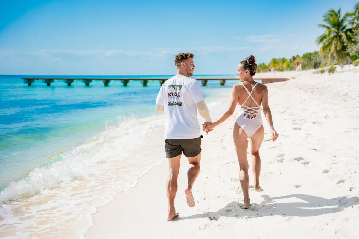 Cozumel Island’s KUZA beach club with El Cielo snorkelling trip