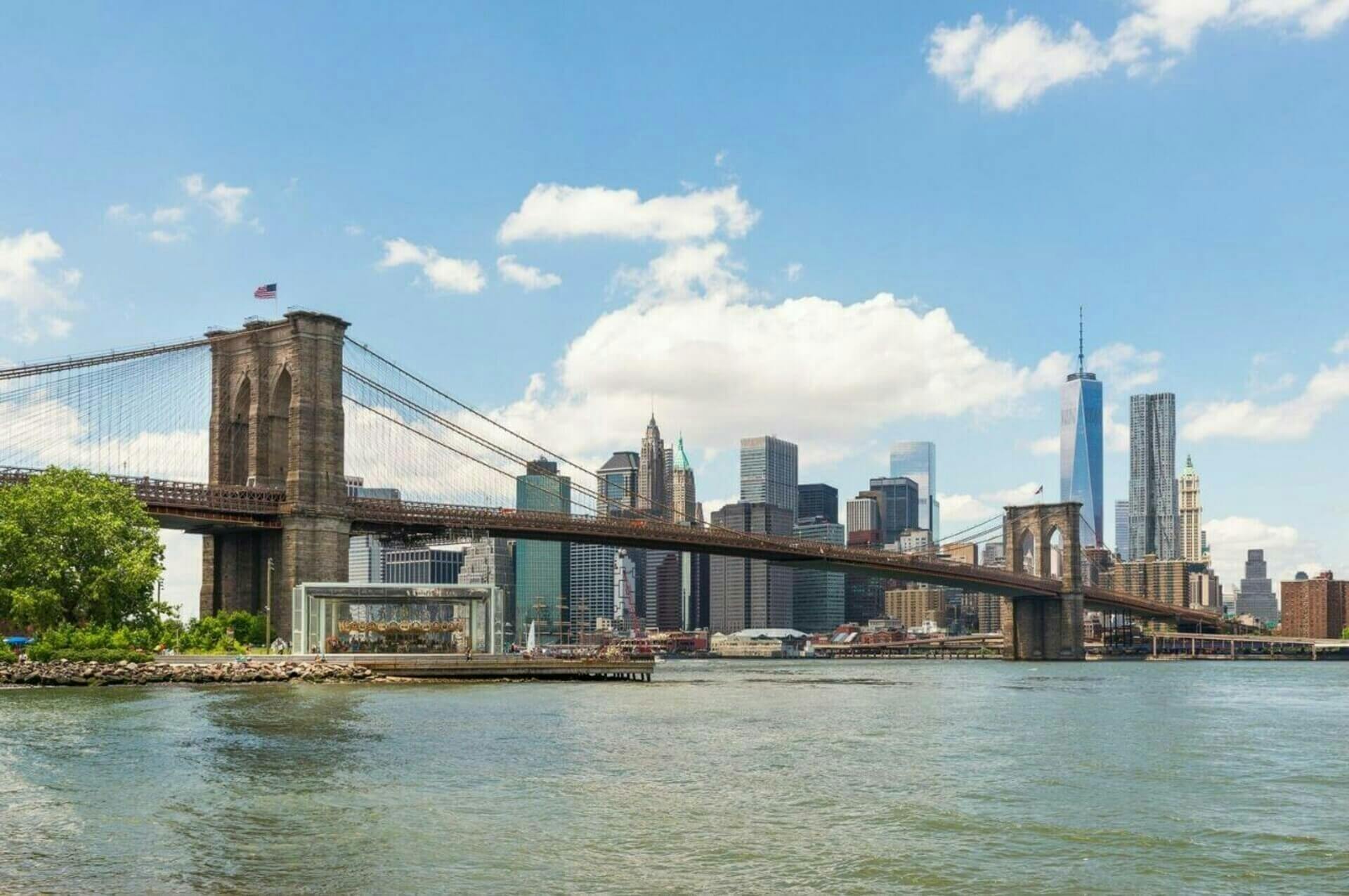 Self-guided New York exploration tours with downloadable app