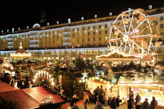Dresden Christmas walking tour in Old Town and Striezelmarkt