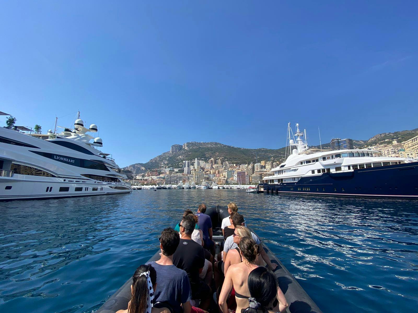 Zweieinhalbstündige Bootsfahrt von Nizza nach Monaco