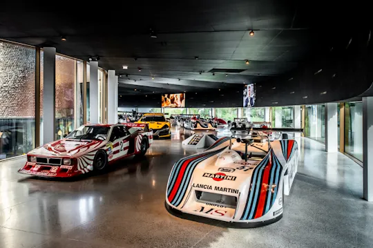 Die reiche Geschichte und Fahrzeugsammlung der Dallara Academy