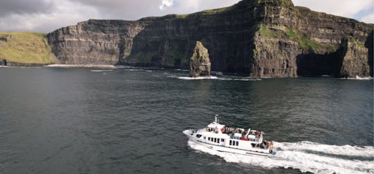 Cliffs of Moher, Aillwee Cave and boat cruise day trip from Dublin