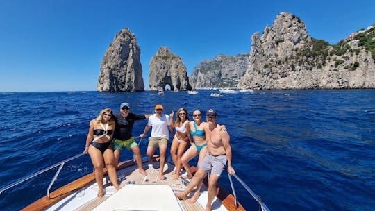 Indimenticabile esperienza di tour dell'isola magica al tramonto