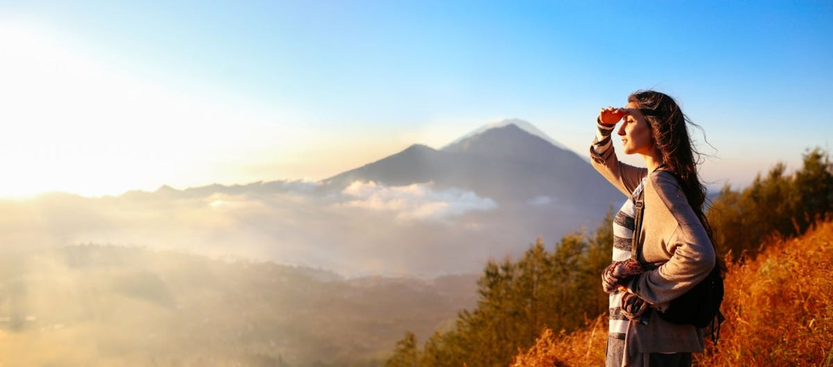 Escursione all'alba sul Monte Batur e sorgenti termali naturali a Bali